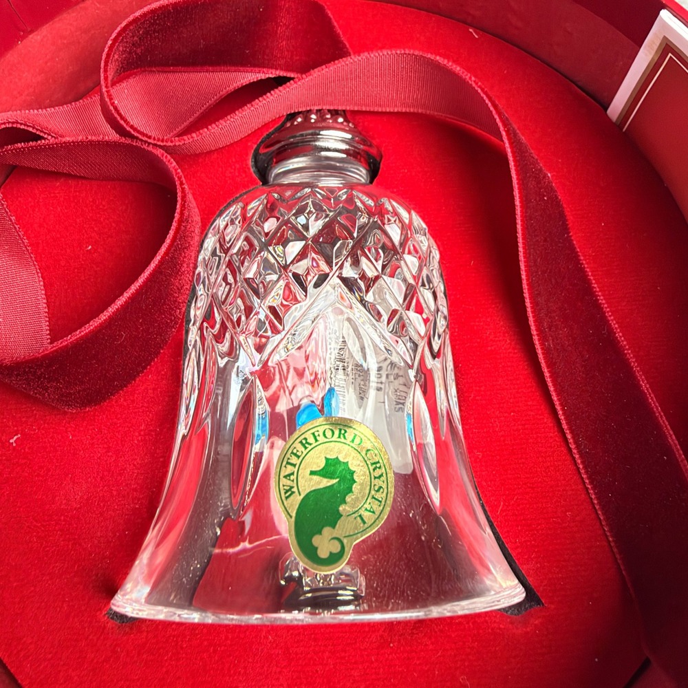 Waterford Crystal 12 Days of Christmas 7th Edition Bell 7 Swans a Swimming 2010